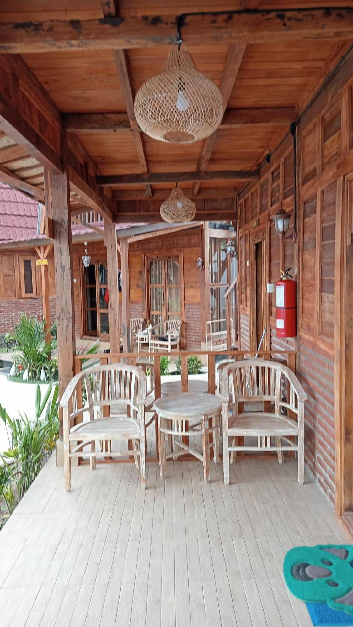 Melasti Villas Amed Buitenkant foto